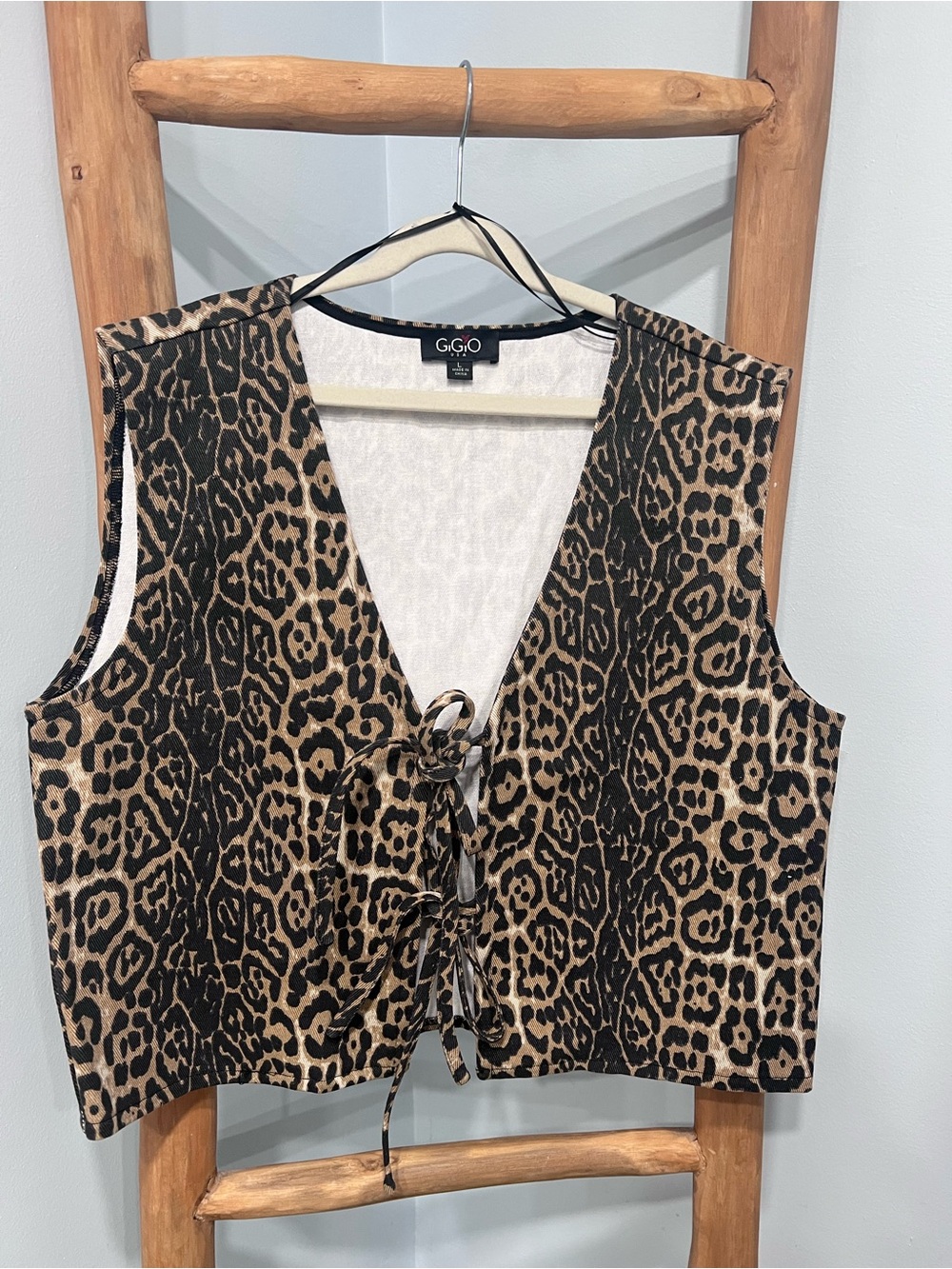 GiGiO USA Leopard Print Tie Front Vest 100% Cotton Size L